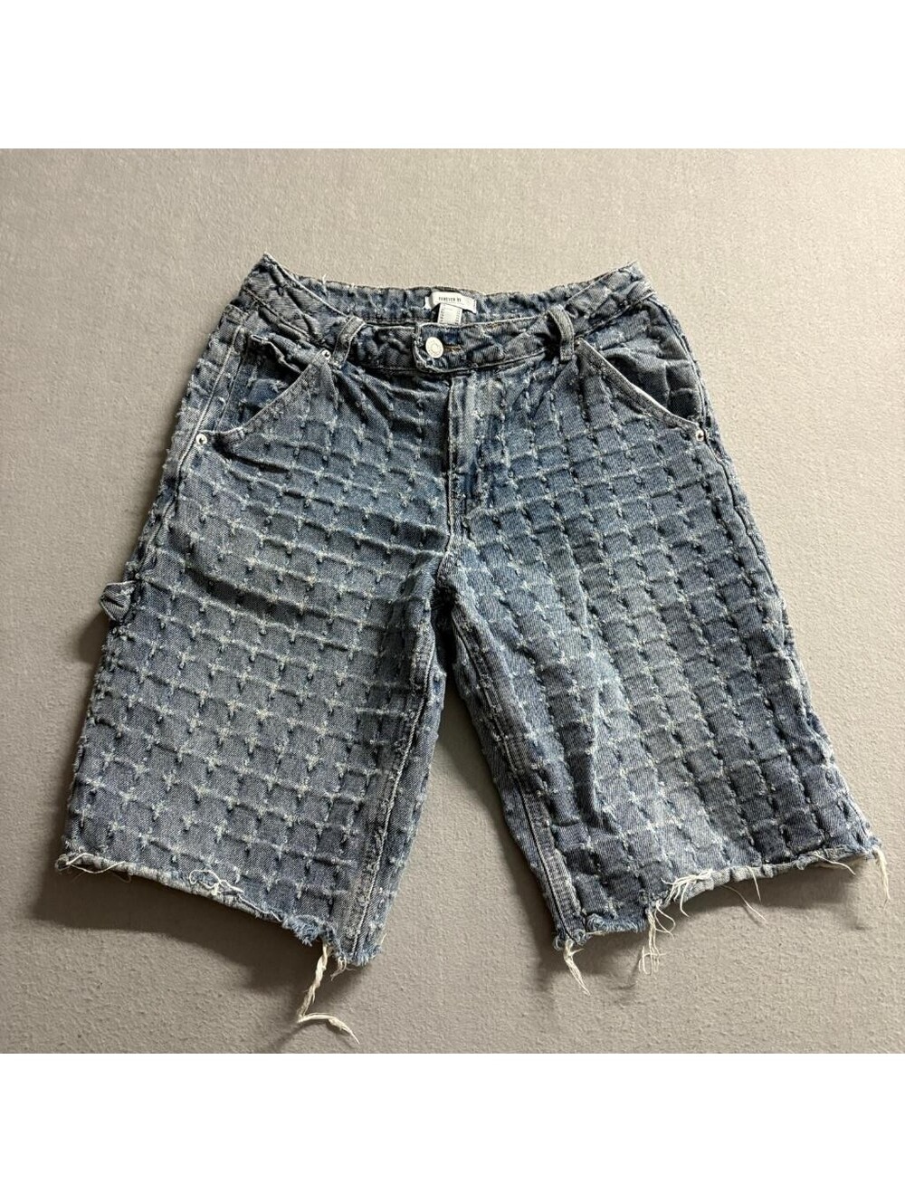 Forever 21 Premium Denim Distressed Jean Shorts Womens 26 Blue Cut Off Bermuda